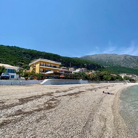 Riviera Hotel Poros (Kefalonia) Exterior foto