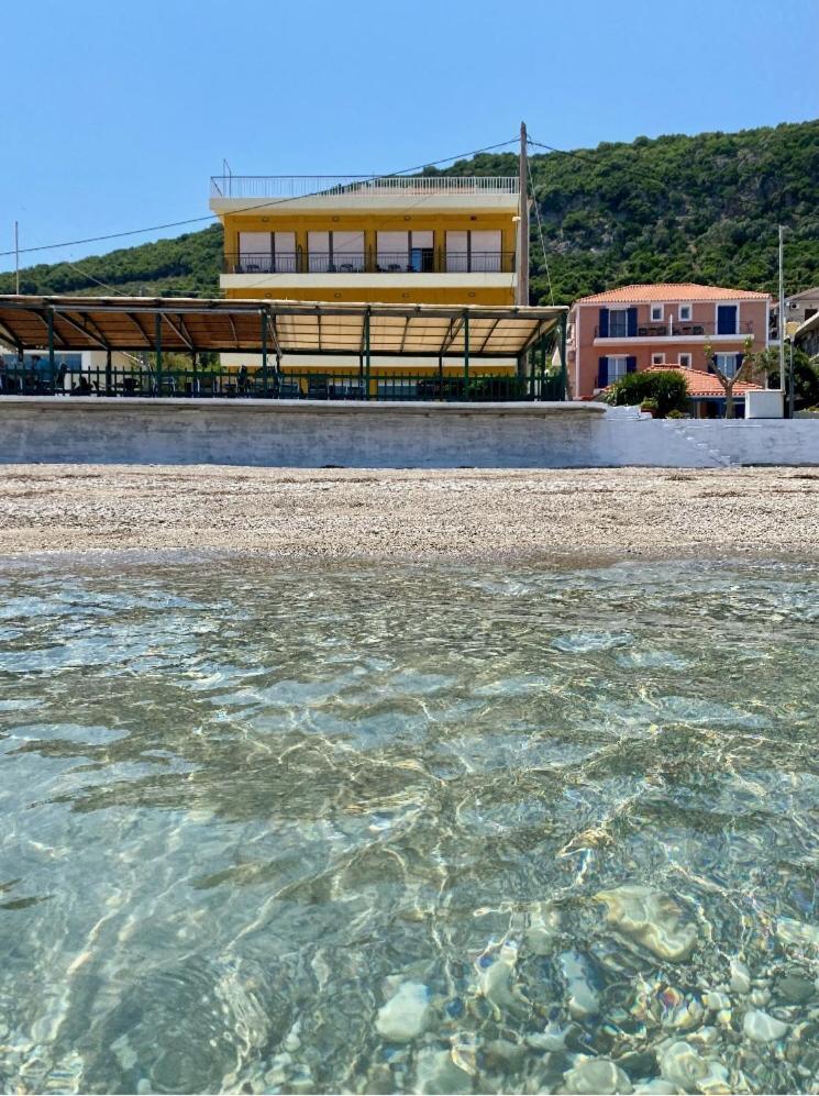 Riviera Hotel Poros (Kefalonia) Exterior foto